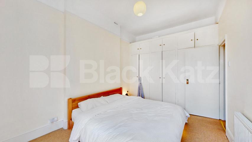 			1 Bedroom, 1 bath, 1 reception Flat			 Elsham Road, Holland Park/Kensington Olympia